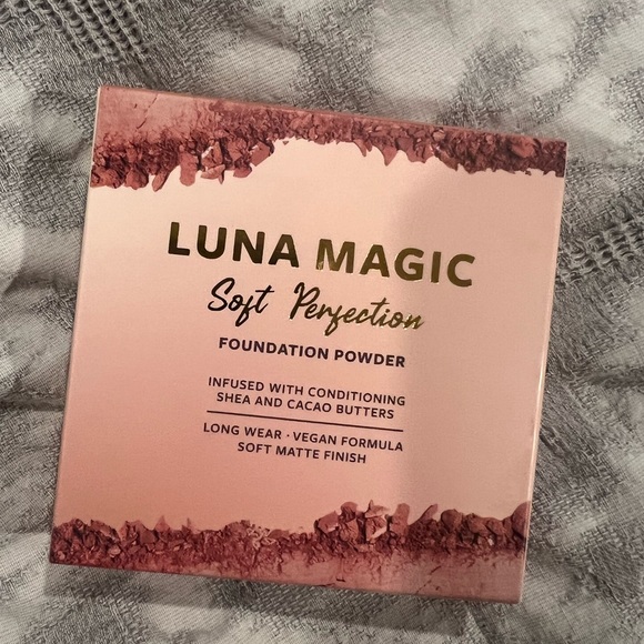 Sephora Other - Brand New Luna Magic Soft Perfection Foundation Powder in medium